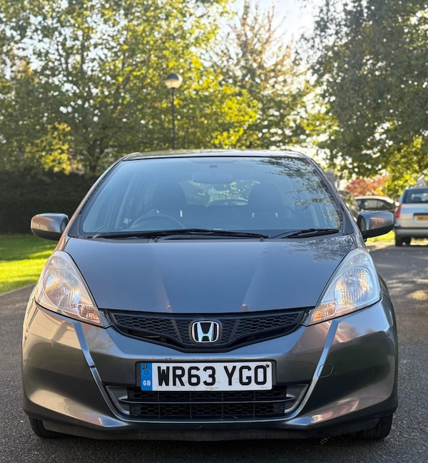 Used Honda Jazz 2013 for sale - 76194219: Photo 2