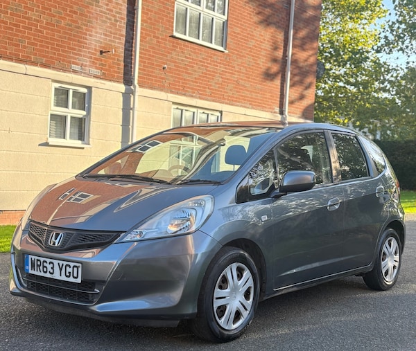 Used Honda Jazz 2013 for sale - 76194219: Photo 3