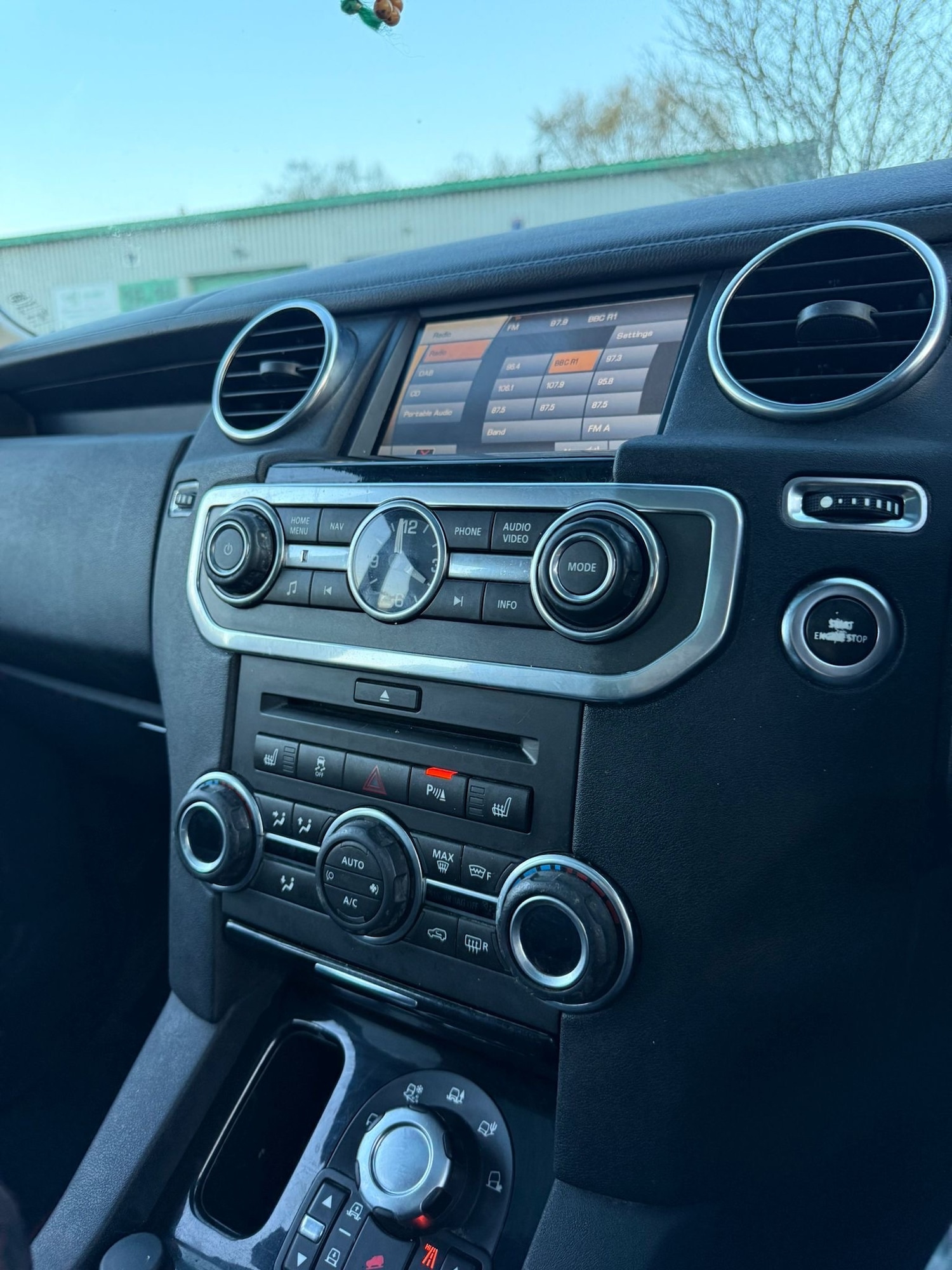 Used Land Rover Discovery 2011 for sale - 77940821: Photo 11