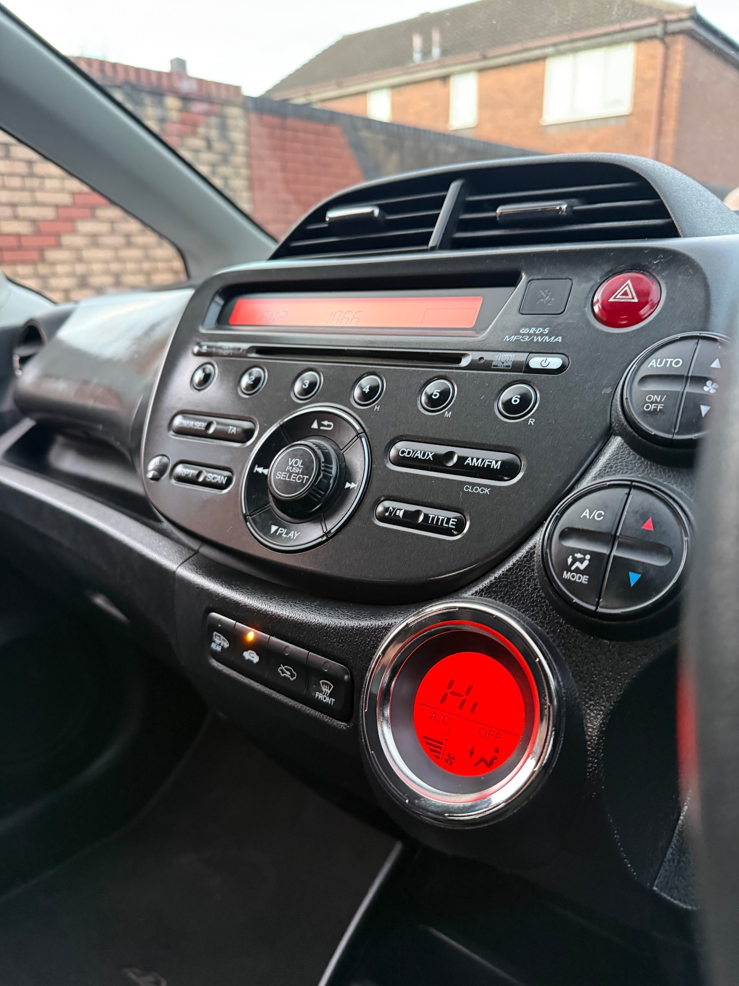 Used Honda Jazz 2011 for sale - 77523079: Photo 8