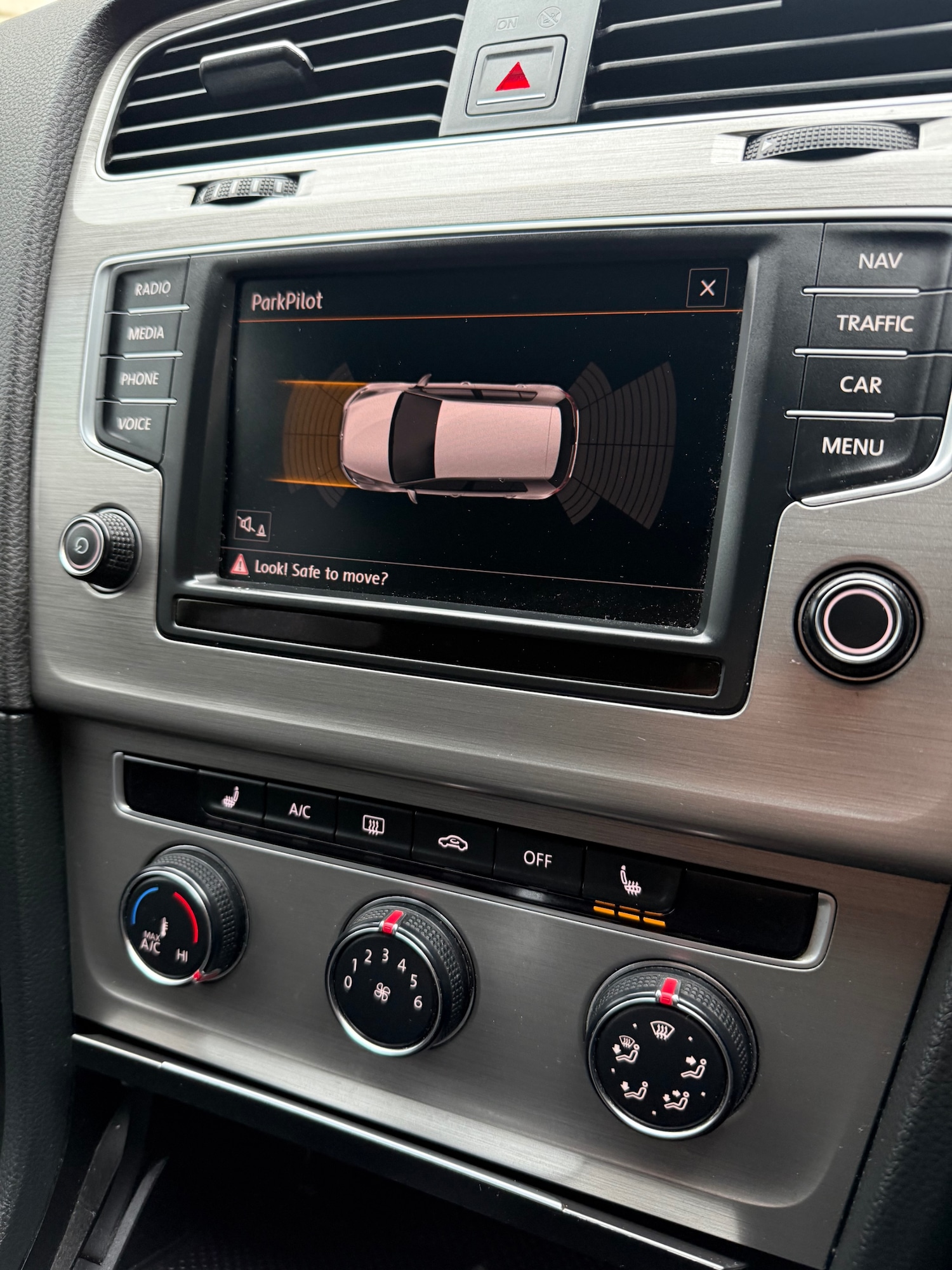 Used Volkswagen Golf 2016 for sale - 77588049: Photo 18