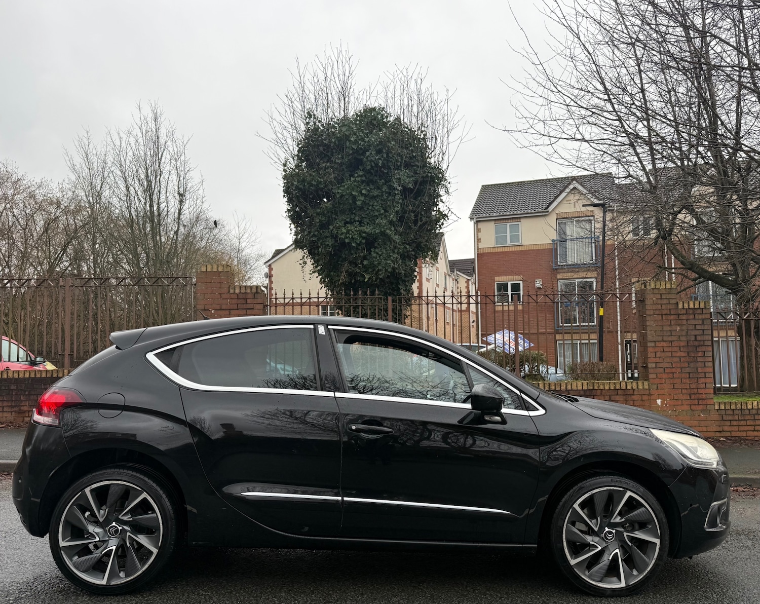 Used Citroen DS4 2011 for sale - 77523082: Photo 2