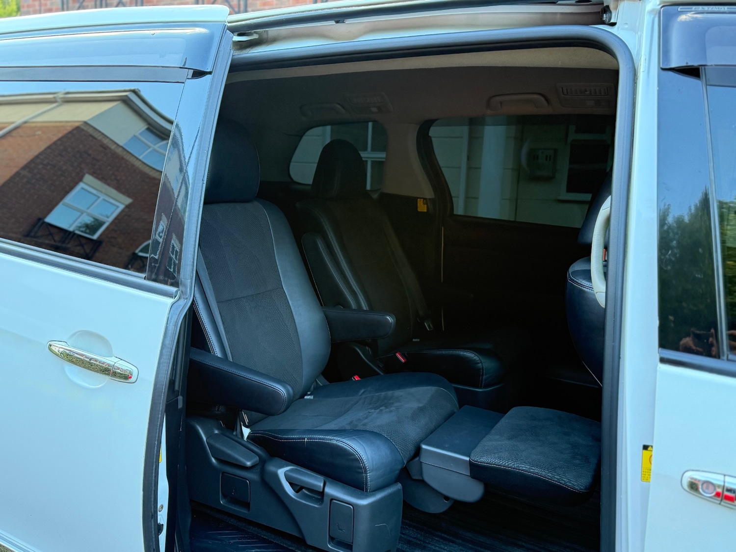 Used Toyota Estima 2021 for sale - 76908289: Photo 9