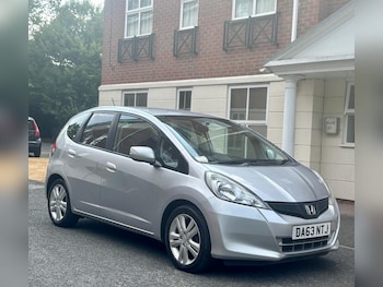 Used Honda Jazz 2014 for sale - 79320739: Photo