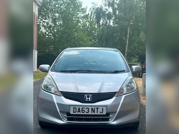 Used Honda Jazz 2014 for sale - 79320739: Photo