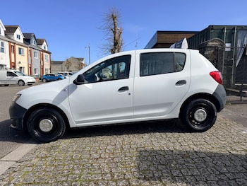 Used Dacia Sandero 2015 for sale - 78146081: Photo