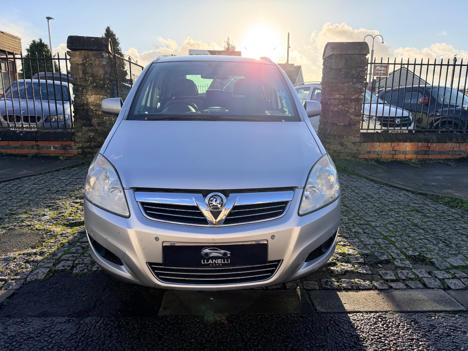 Used Vauxhall Zafira 2010 for sale - 76969594: Photo 2