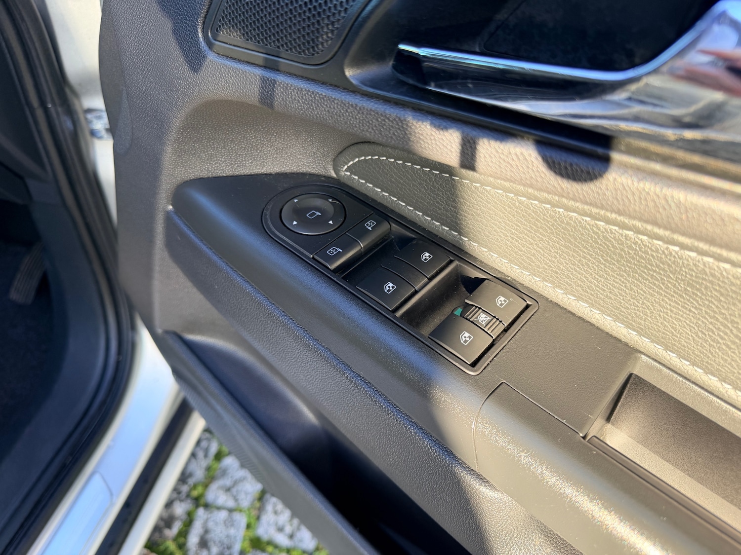 Used Vauxhall Zafira 2010 for sale - 76969594: Photo 26