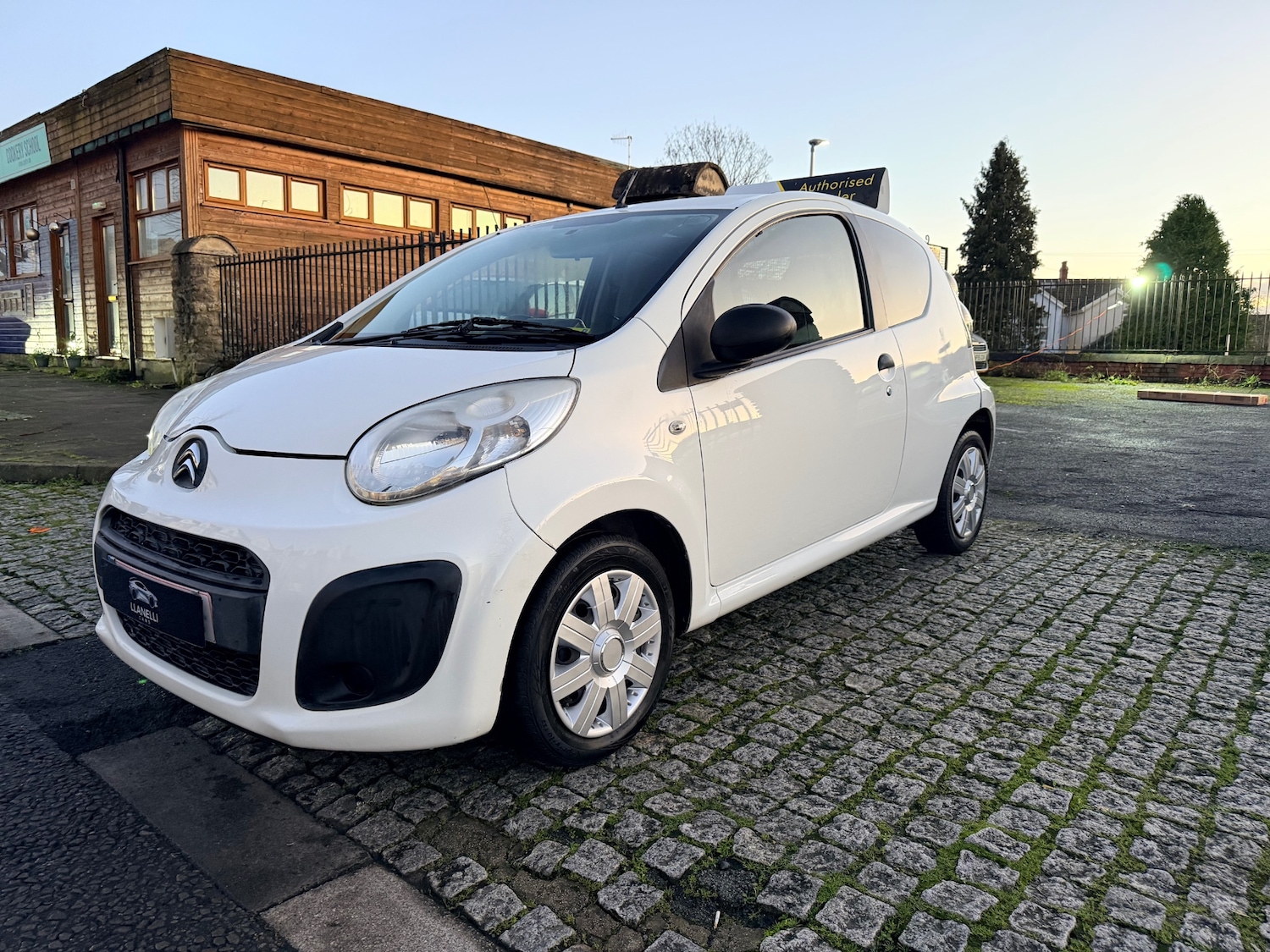 Used Citroen C1 2014 for sale - 76969821: Photo 3