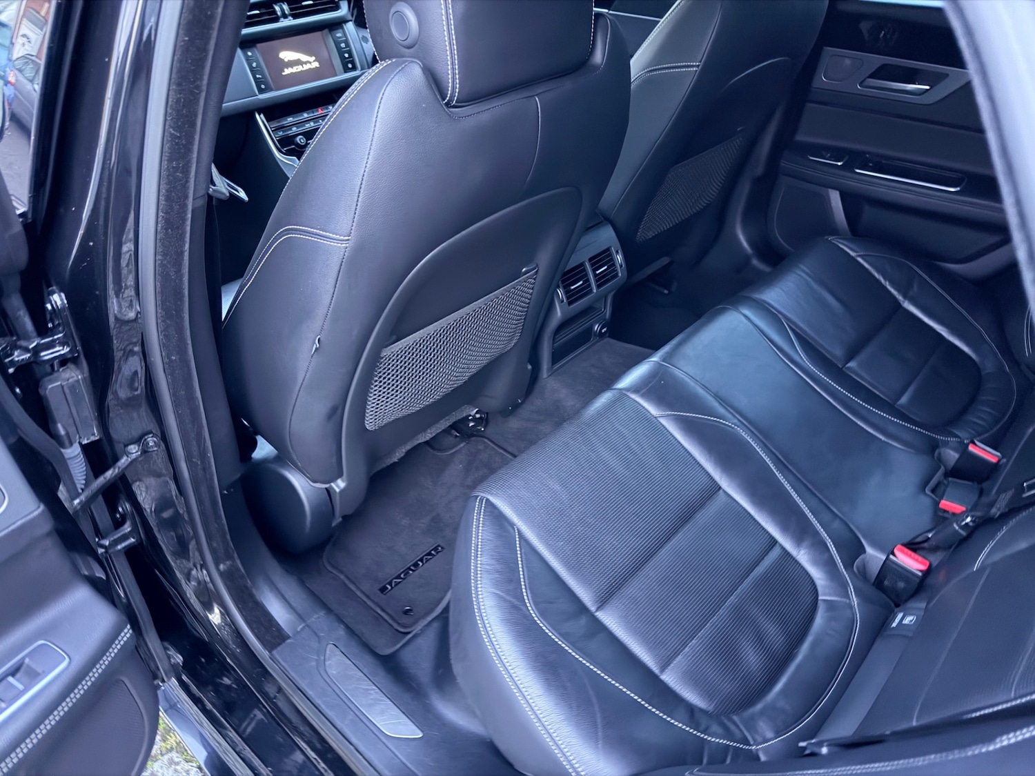 Used Jaguar XF 2017 for sale - 77620410: Photo 40