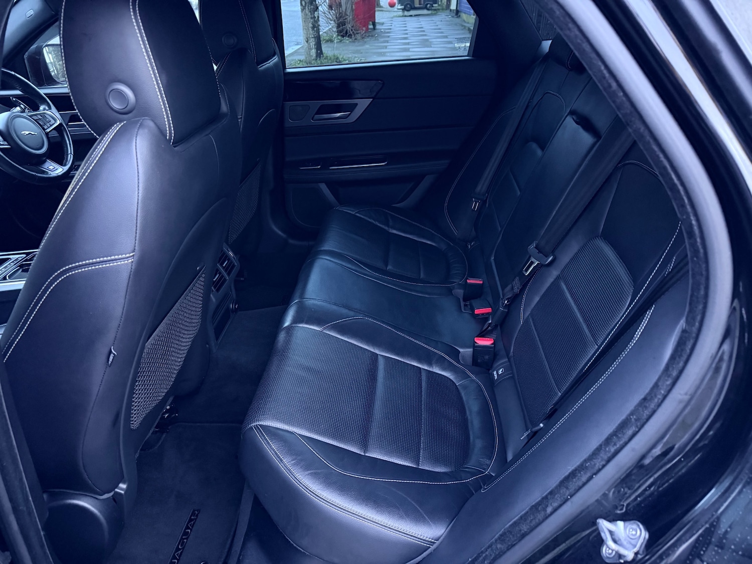 Used Jaguar XF 2017 for sale - 77620410: Photo 41