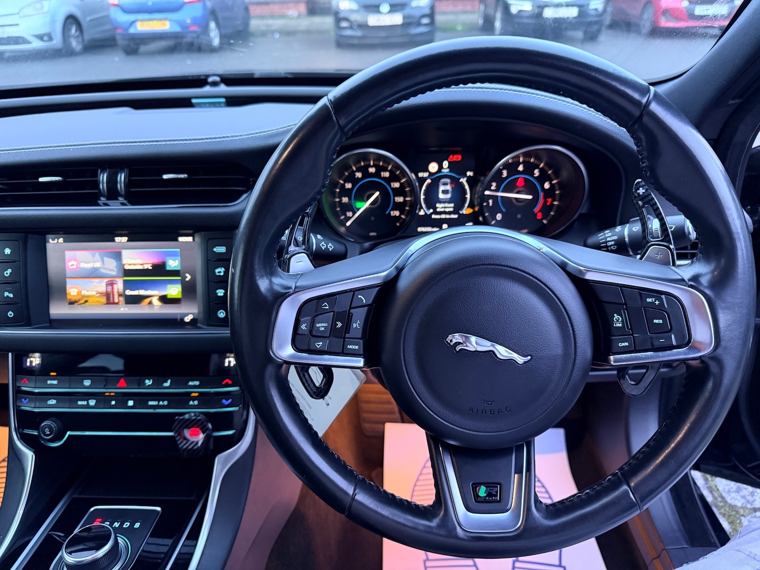 Used Jaguar XF 2017 for sale - 77620410: Photo 46