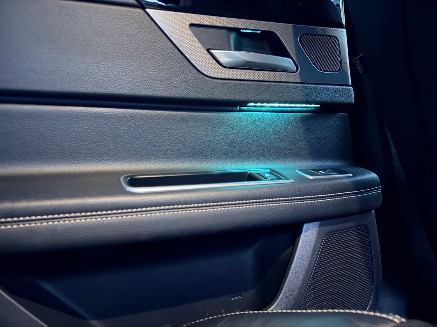 Used Jaguar XF 2017 for sale - 77620410: Photo 60