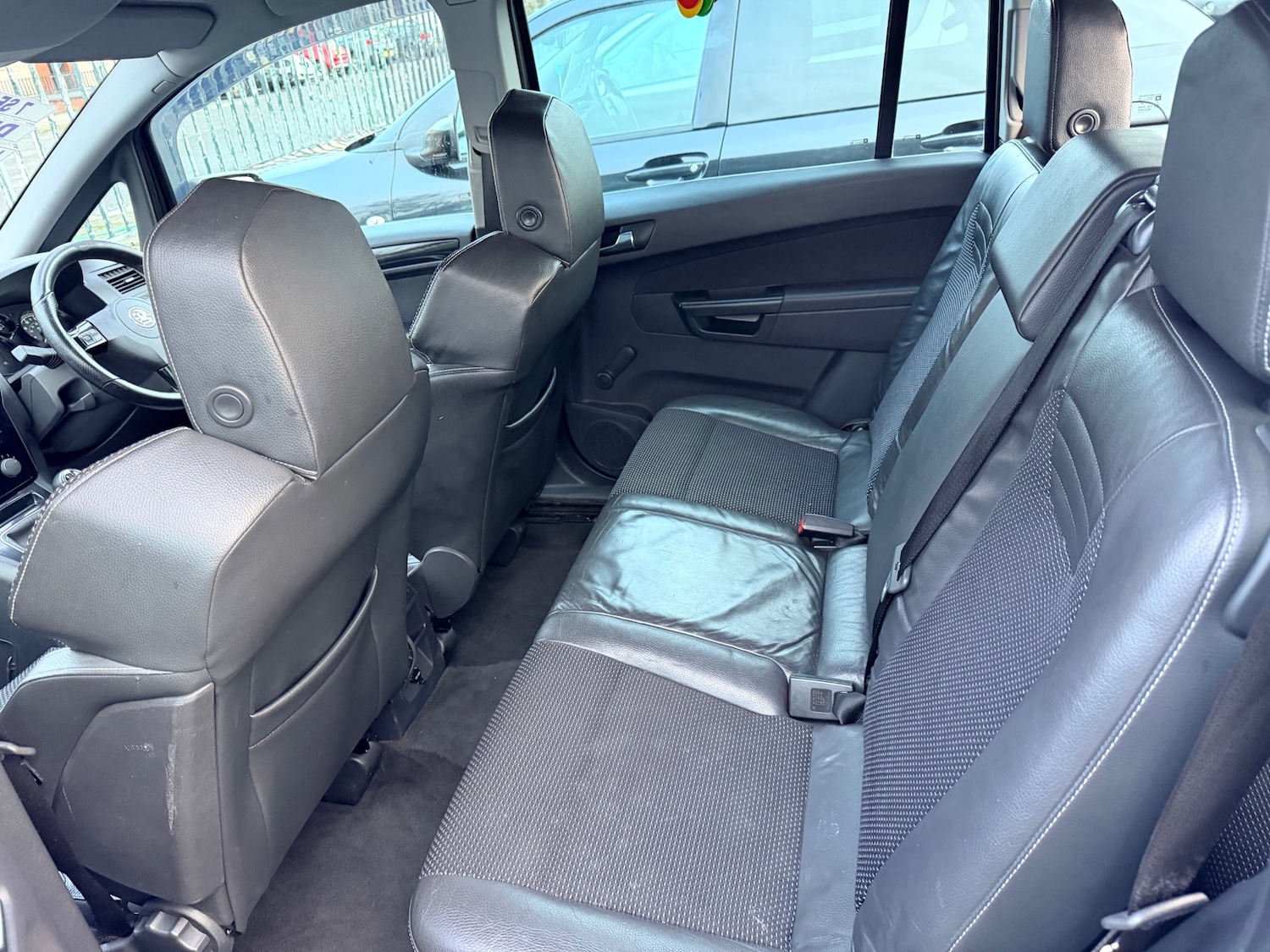 Used Vauxhall Zafira 2011 for sale - 77127578: Photo 30