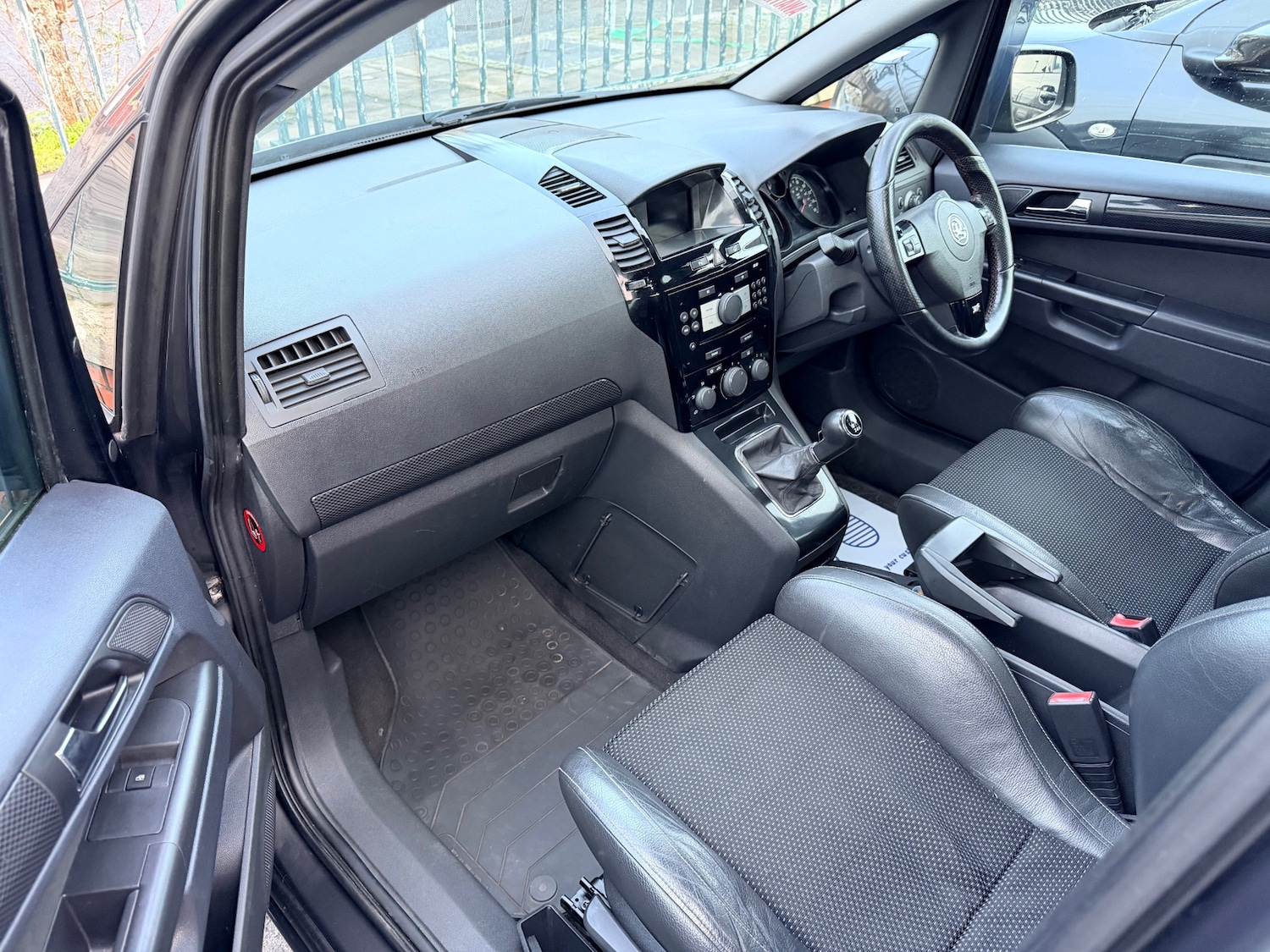 Used Vauxhall Zafira 2011 for sale - 77127578: Photo 31