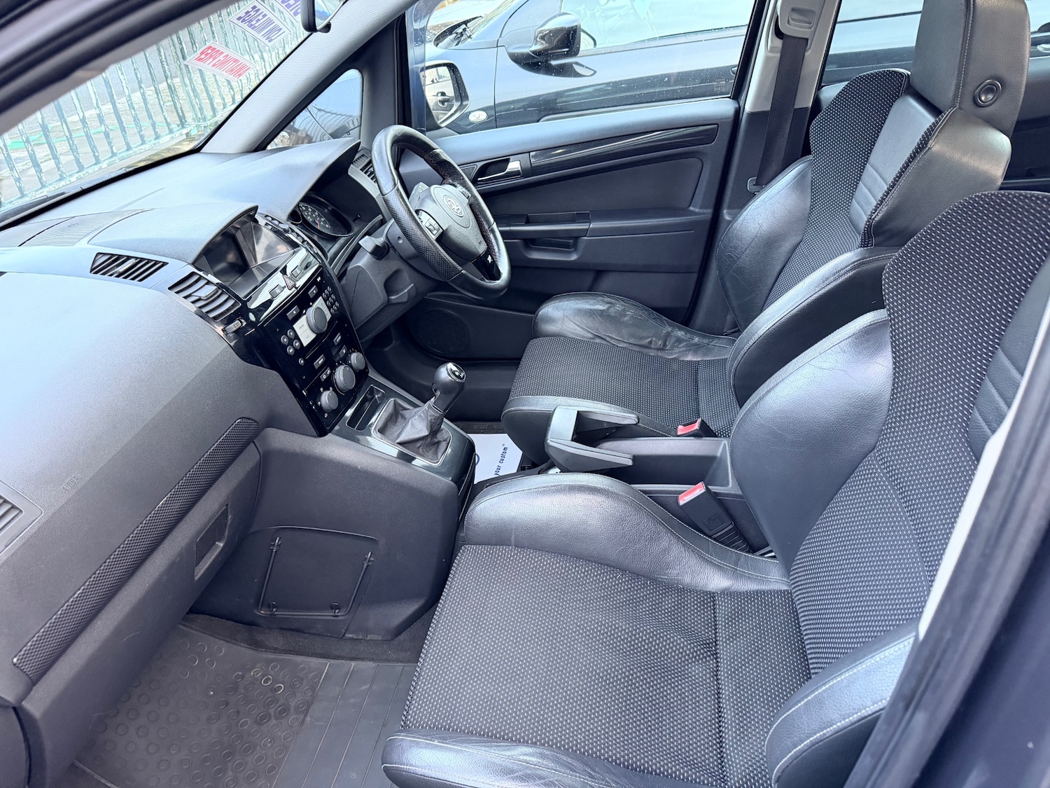 Used Vauxhall Zafira 2011 for sale - 77127578: Photo 32