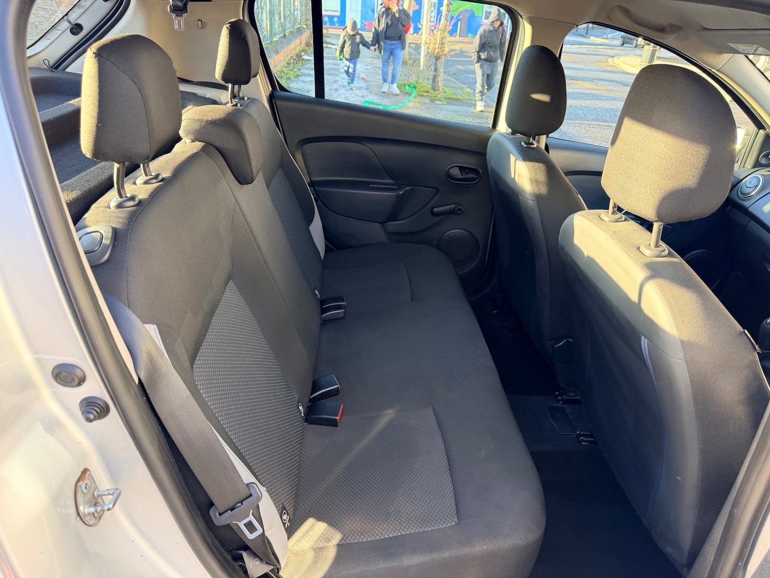 Used Dacia Sandero 2015 for sale - 77100945: Photo 21