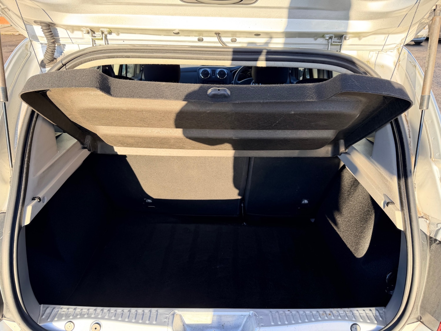 Used Dacia Sandero 2015 for sale - 77100945: Photo 22