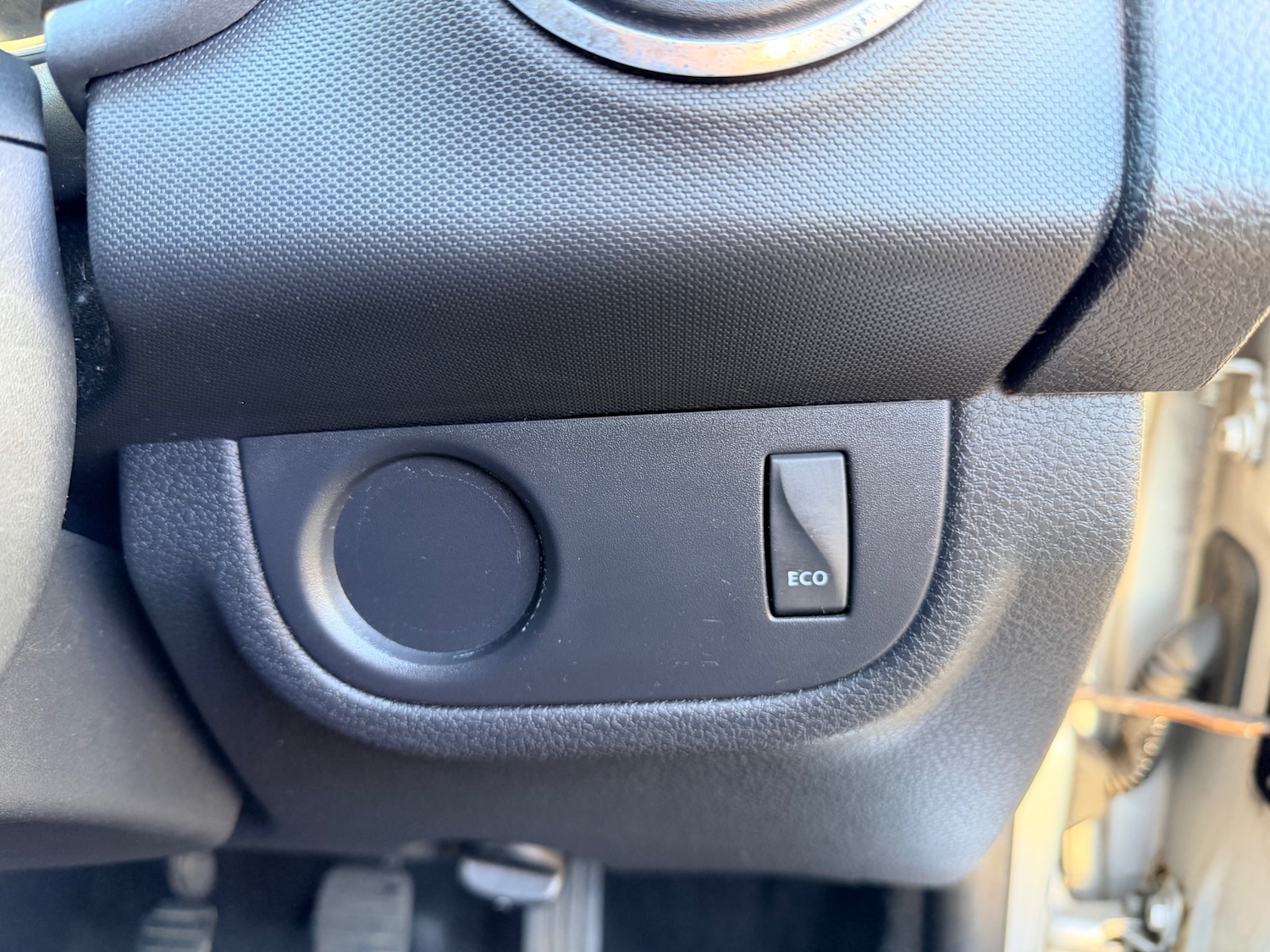 Used Dacia Sandero 2015 for sale - 77100945: Photo 31