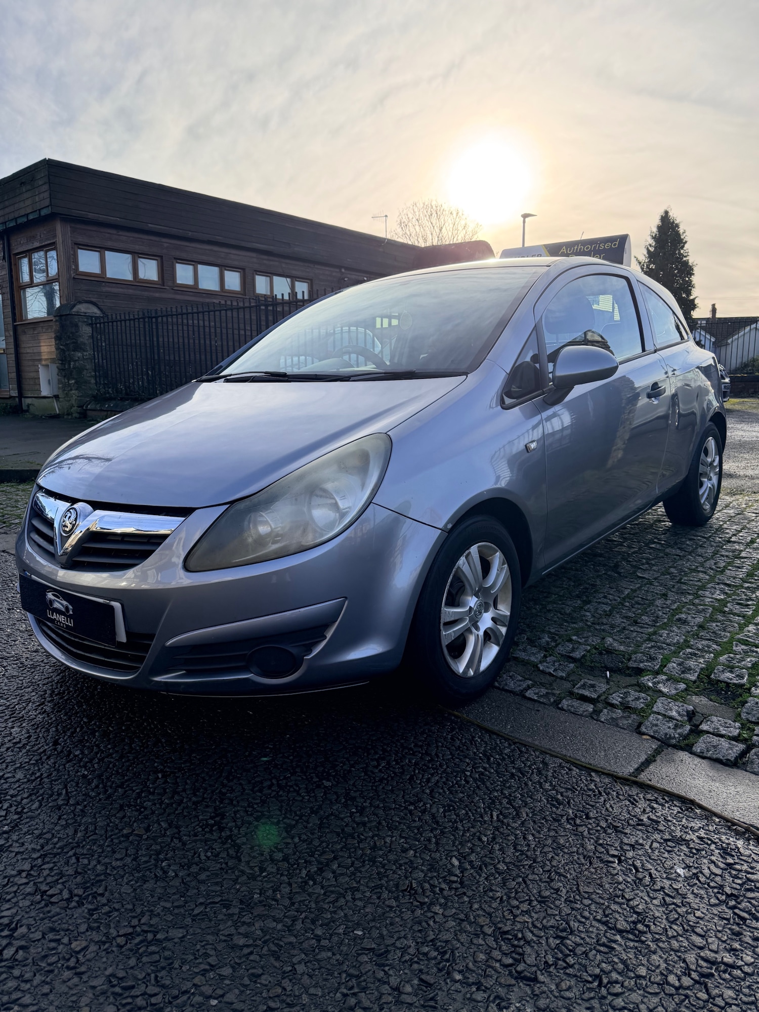 Used Vauxhall Corsa 2010 for sale - 76969072: Photo 3
