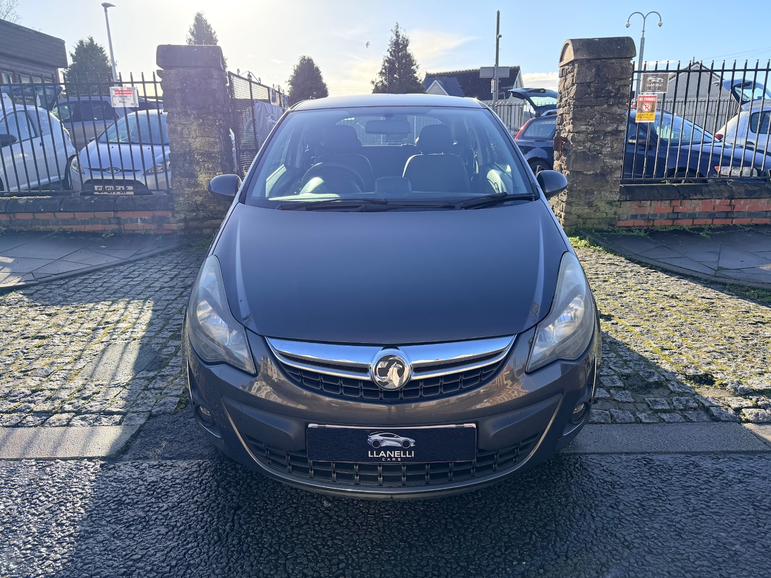 Used Vauxhall Corsa 2014 for sale - 77234263: Photo 2