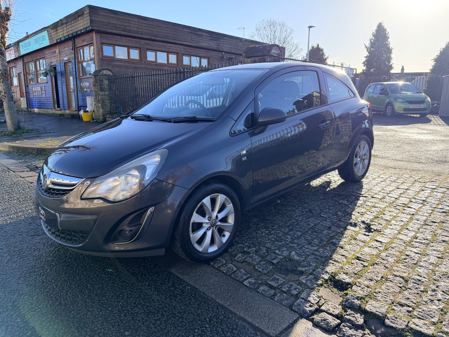 Used Vauxhall Corsa 2014 for sale - 77234263: Photo 3