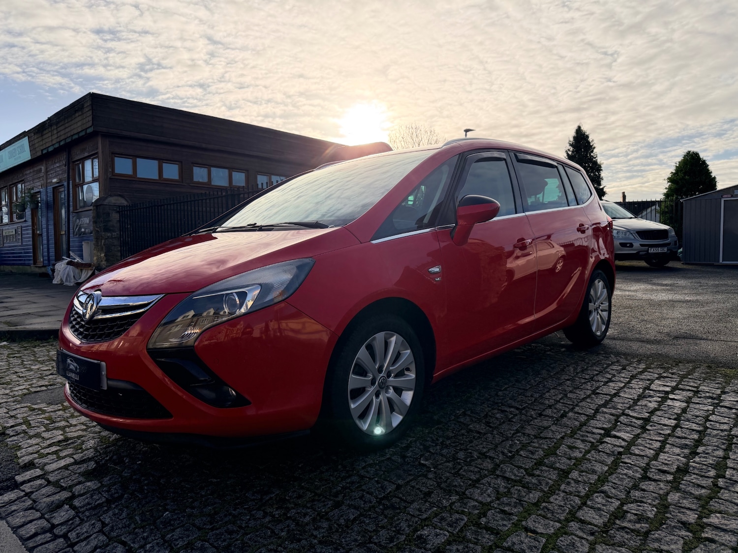 Used Vauxhall Zafira 2015 for sale - 77125996: Photo 3