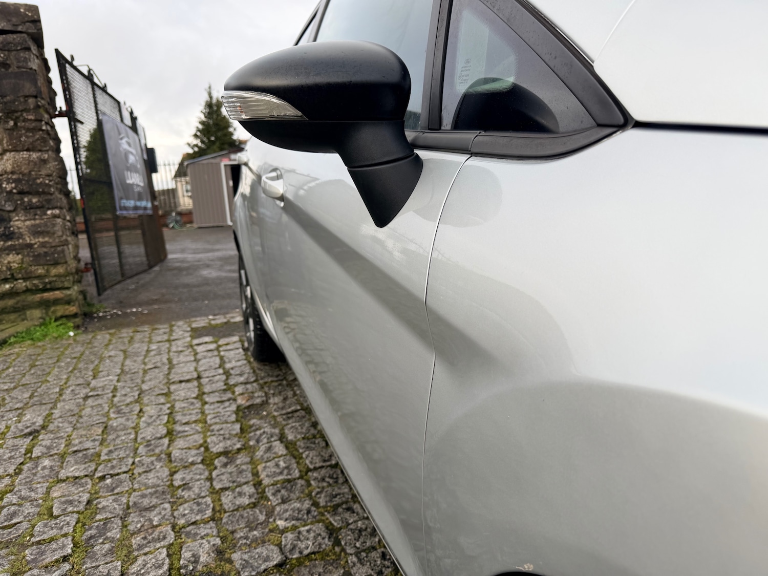 Used Ford Fiesta 2011 for sale - 77365598: Photo 11