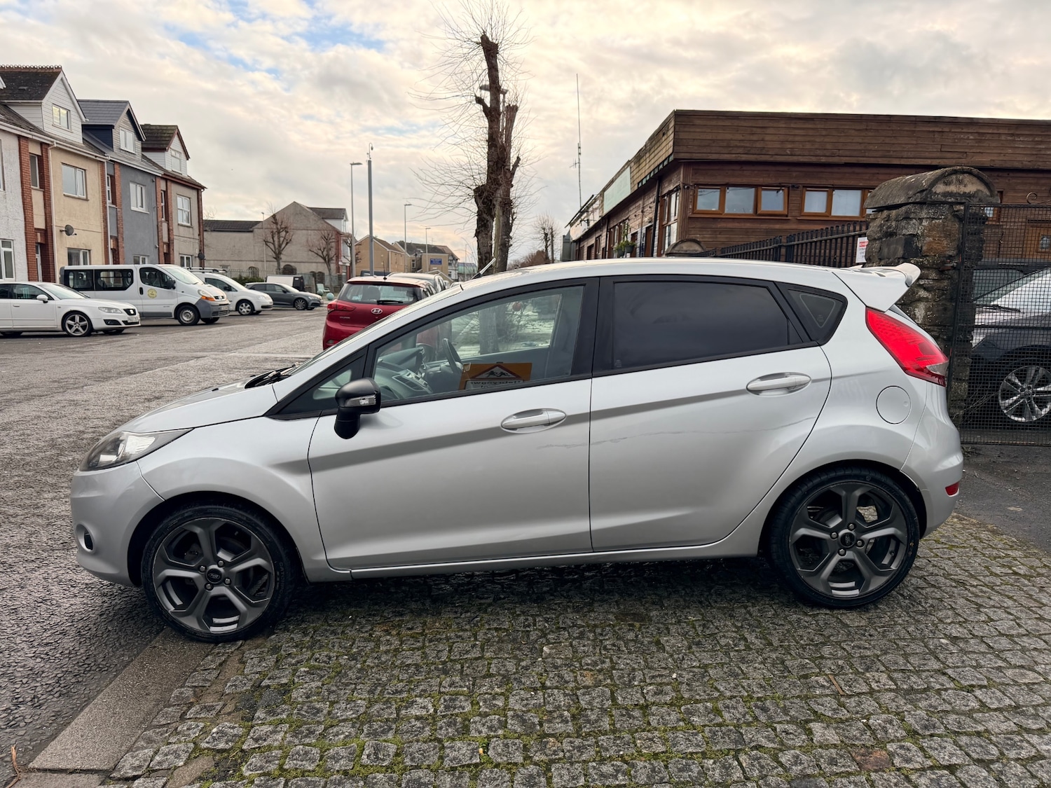 Used Ford Fiesta 2011 for sale - 77365598: Photo 5