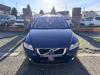 Used Volvo V50 2012 for sale - 77363315: Photo