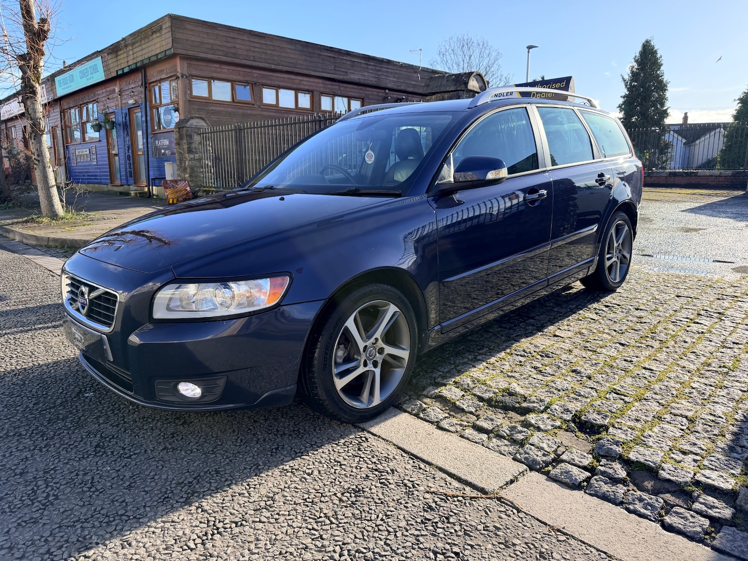 Used Volvo V50 2012 for sale - 77363315: Photo 3