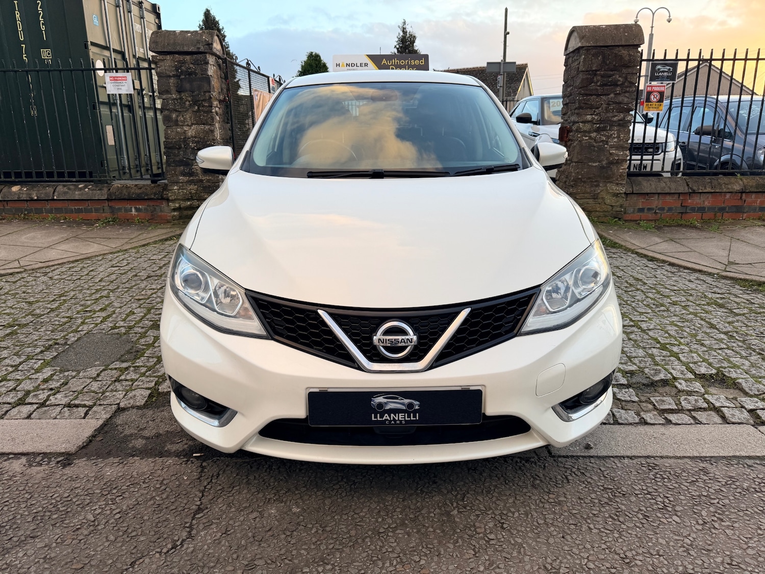 Used Nissan Pulsar 2015 for sale - 77536167: Photo 2
