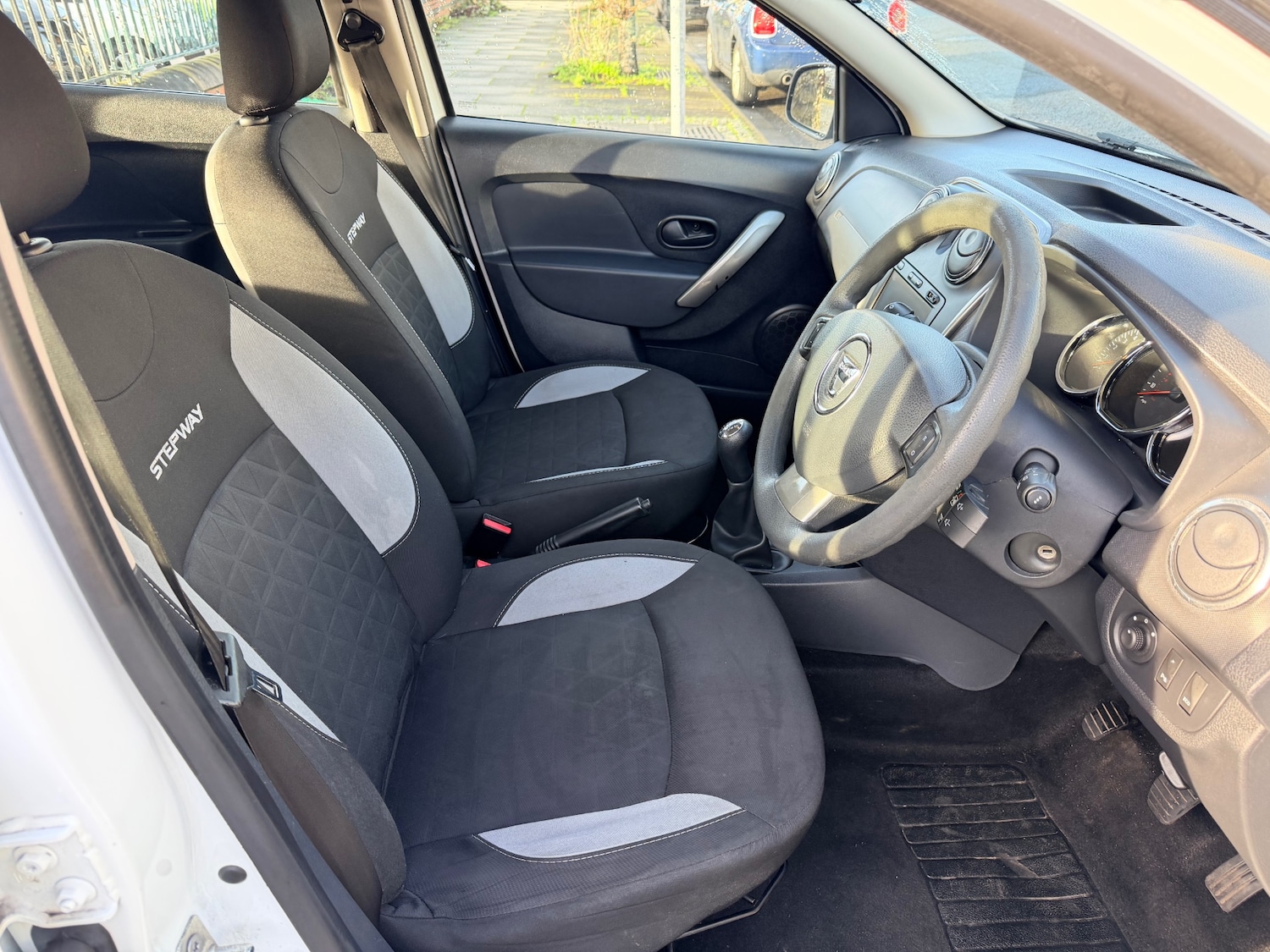 Used Dacia Sandero Stepway 2016 for sale - 76969837: Photo 19