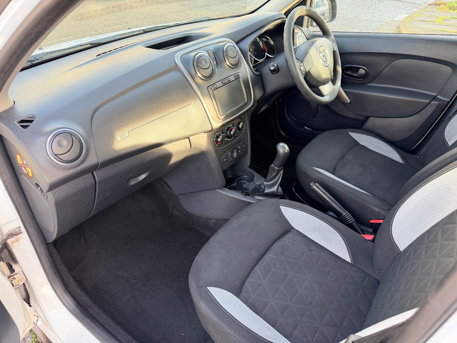 Used Dacia Sandero Stepway 2016 for sale - 76969837: Photo 24