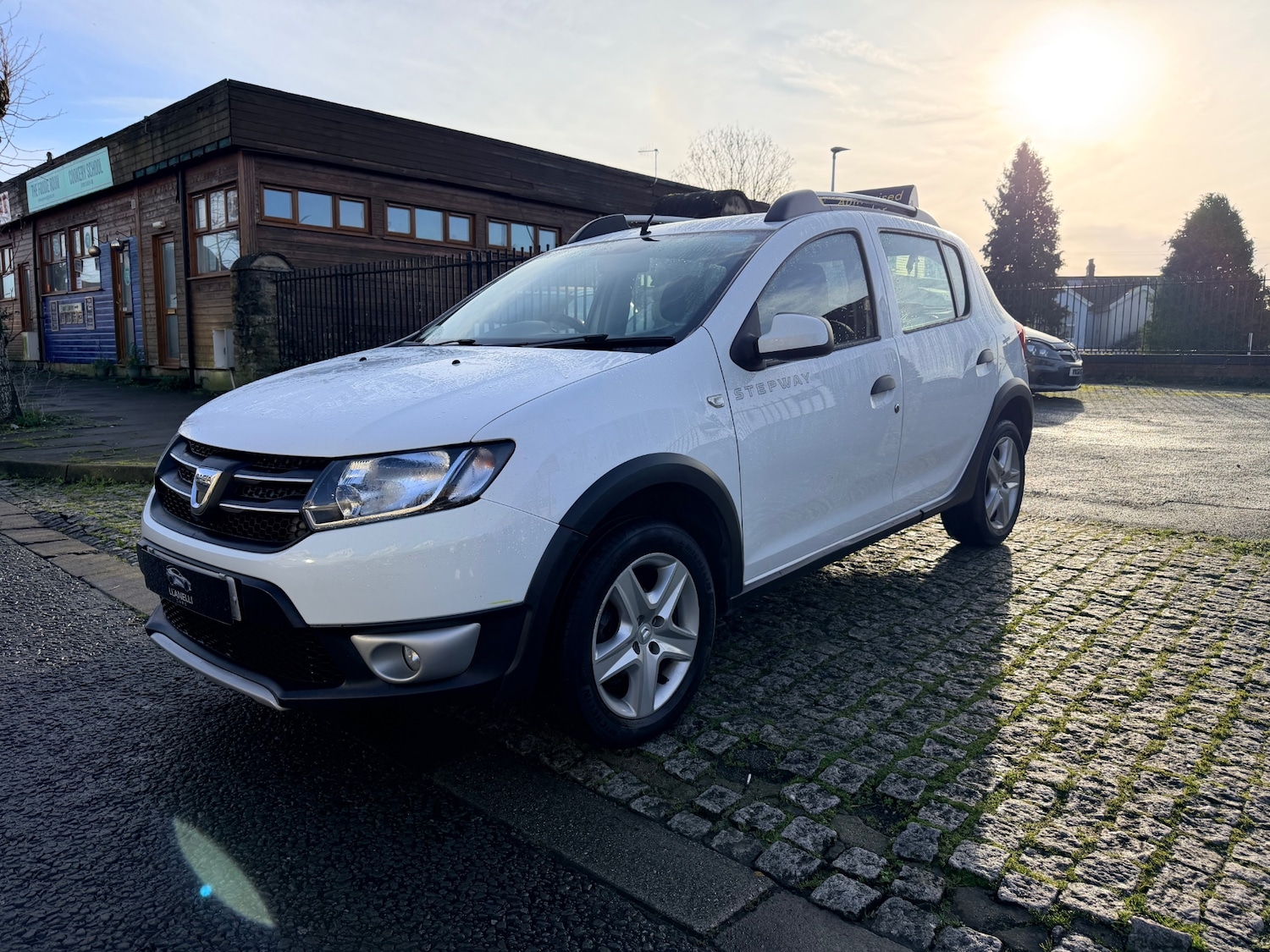 Used Dacia Sandero Stepway 2016 for sale - 76969837: Photo 3