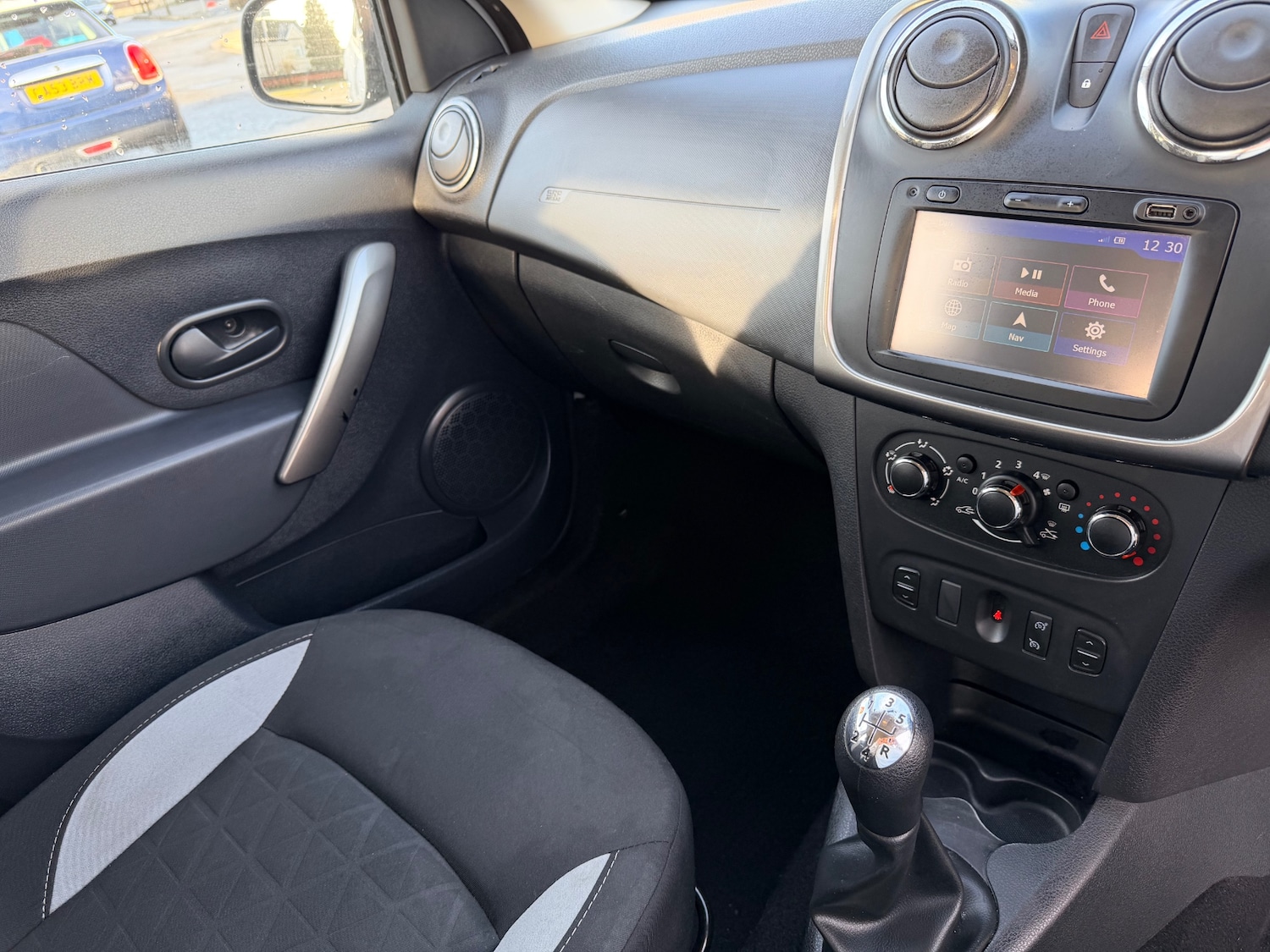 Used Dacia Sandero Stepway 2016 for sale - 76969837: Photo 31