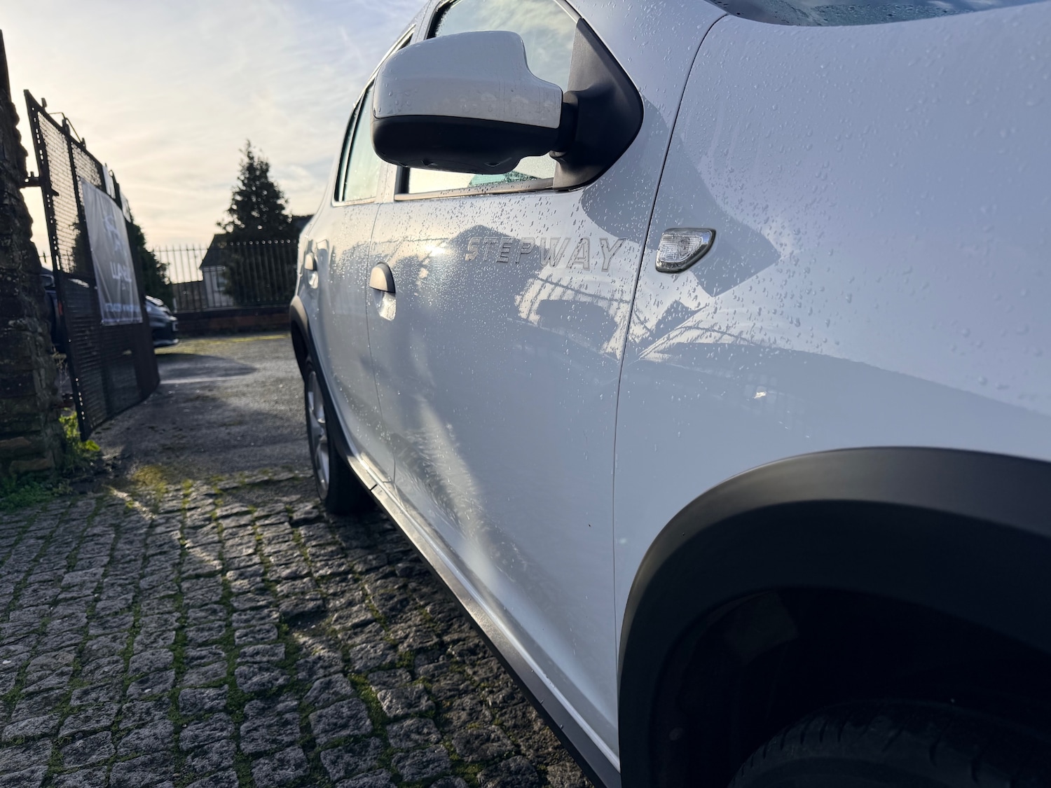 Used Dacia Sandero Stepway 2016 for sale - 76969837: Photo 9