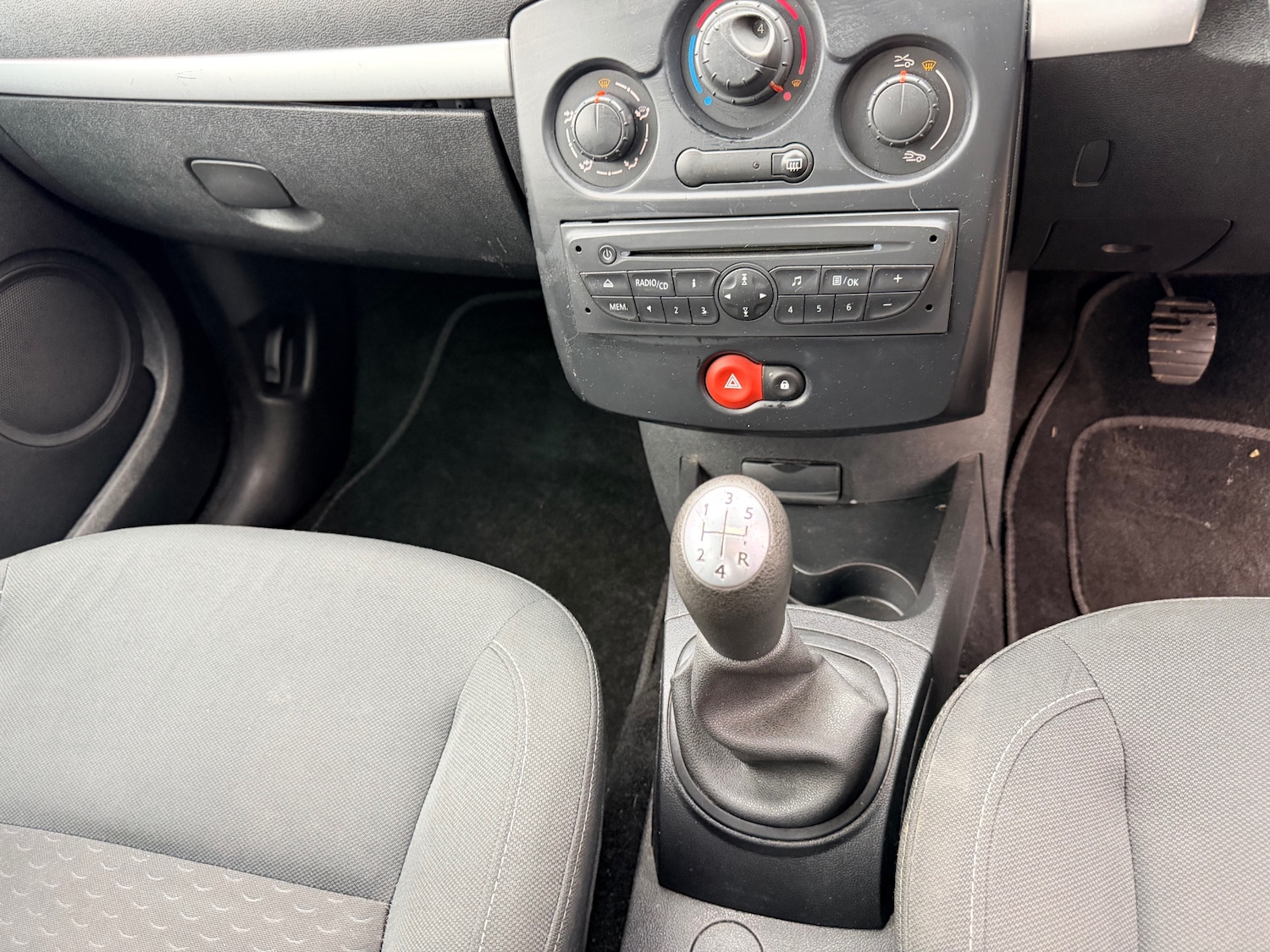 Used Renault Clio 2009 for sale - 77020183: Photo 30