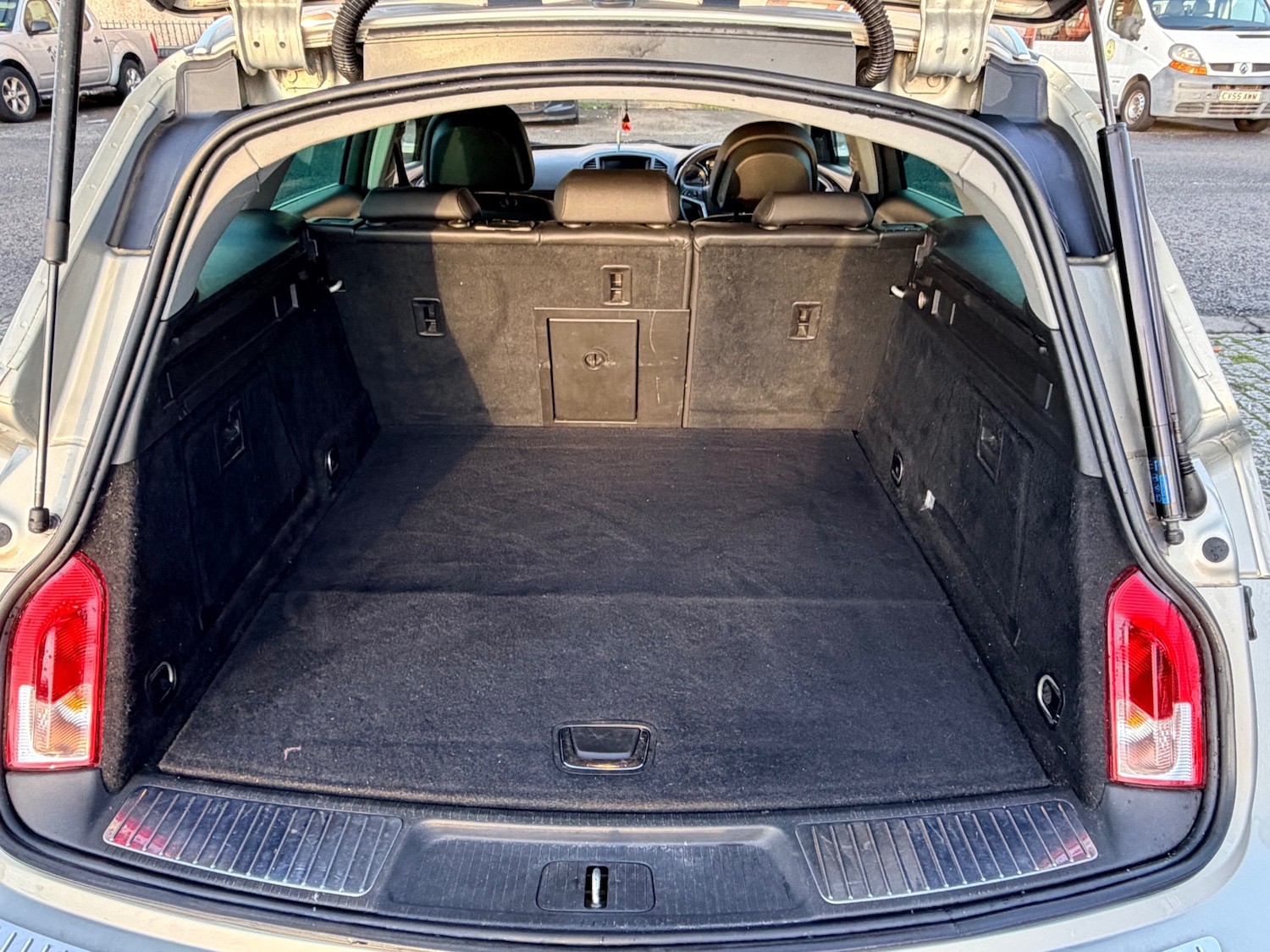 Used Vauxhall Insignia 2010 for sale - 76969254: Photo 22