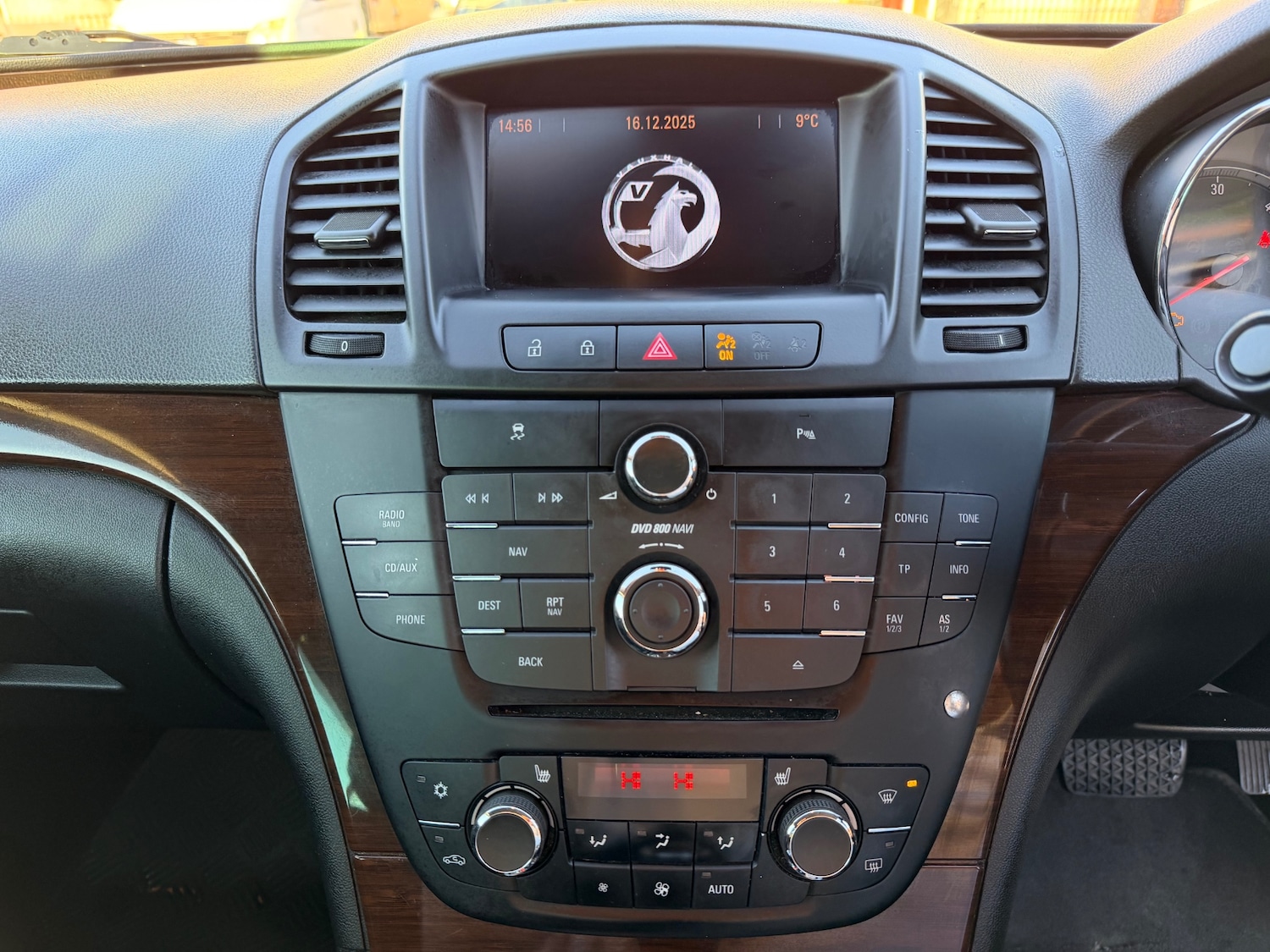 Used Vauxhall Insignia 2010 for sale - 76969254: Photo 29