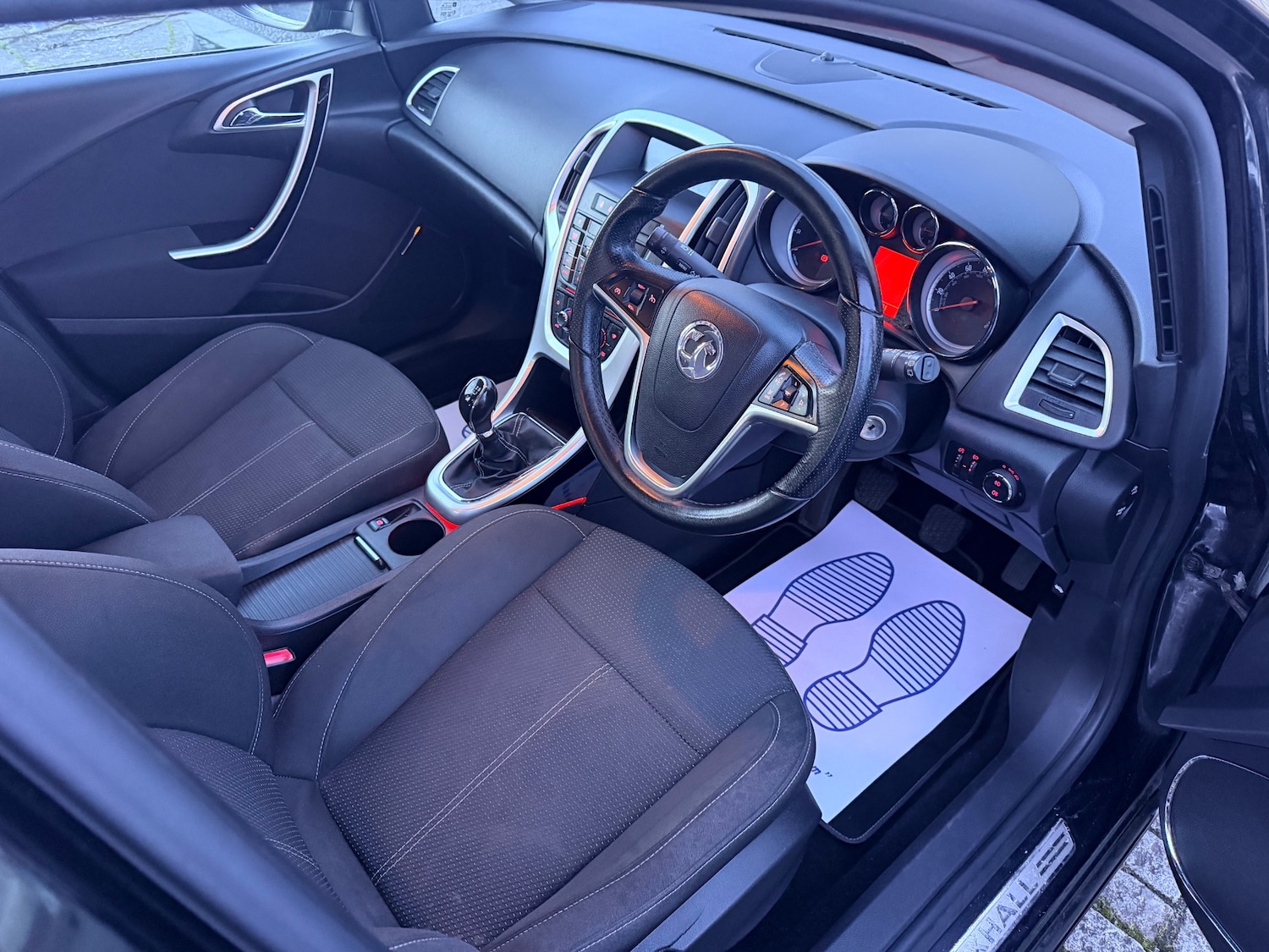 Used Vauxhall Astra 2010 for sale - 77364420: Photo 20