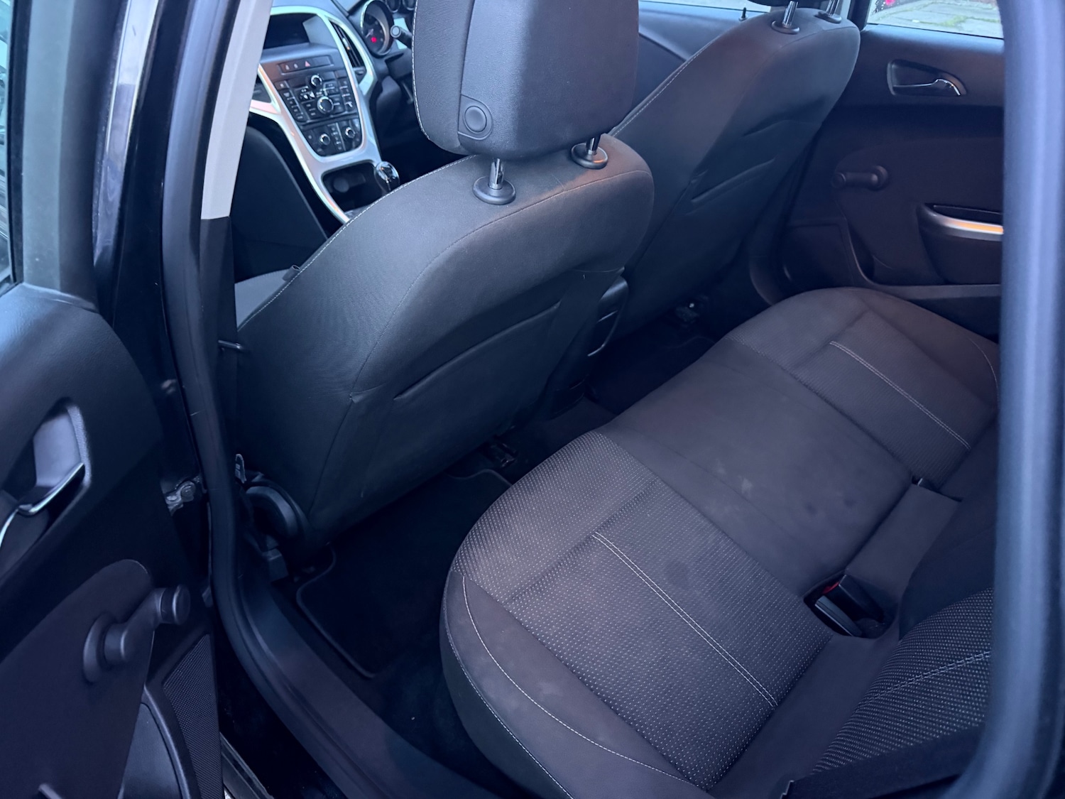 Used Vauxhall Astra 2010 for sale - 77364420: Photo 27