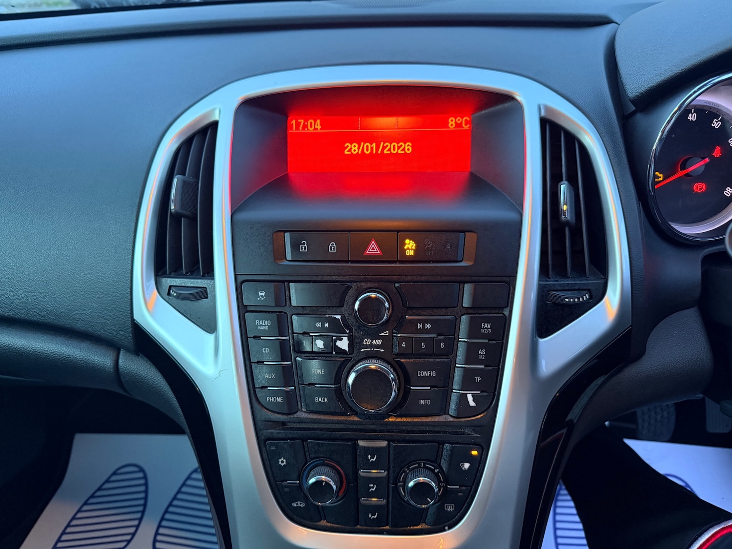 Used Vauxhall Astra 2010 for sale - 77364420: Photo 31