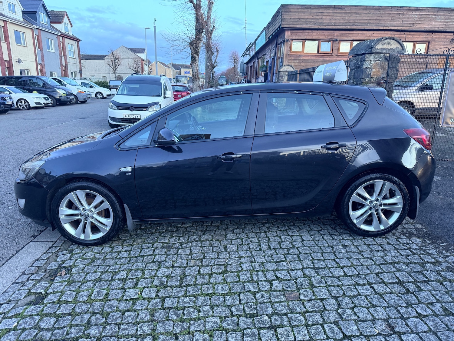 Used Vauxhall Astra 2010 for sale - 77364420: Photo 4