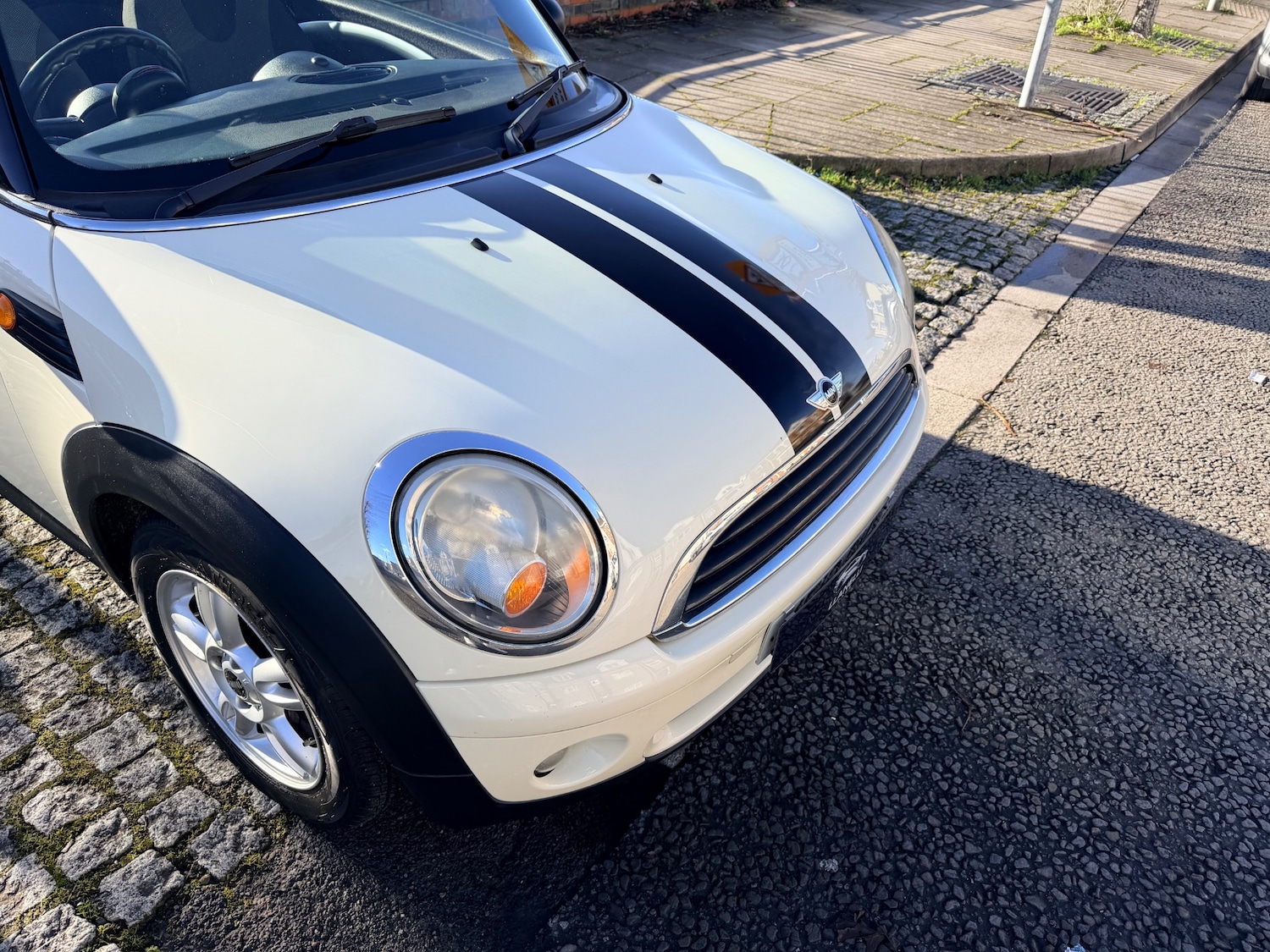 Used MINI Convertible 2010 for sale - 77536257: Photo 17