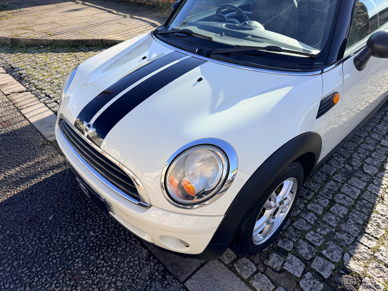 Used MINI Convertible 2010 for sale - 77536257: Photo 18