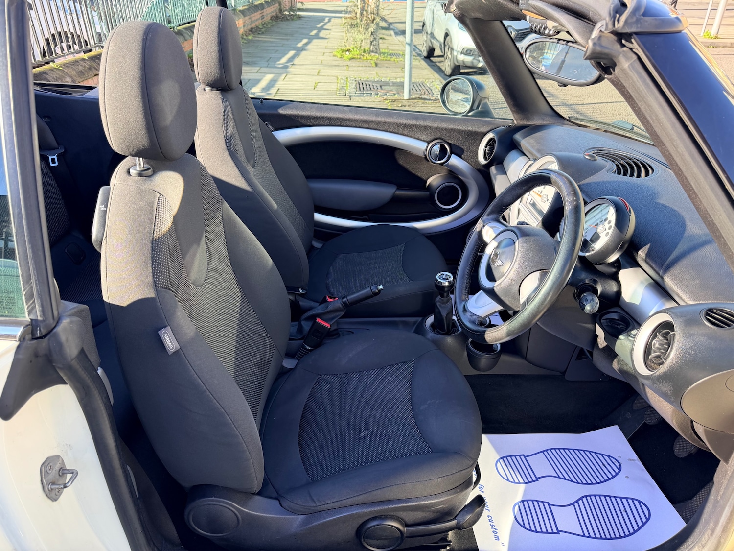 Used MINI Convertible 2010 for sale - 77536257: Photo 21