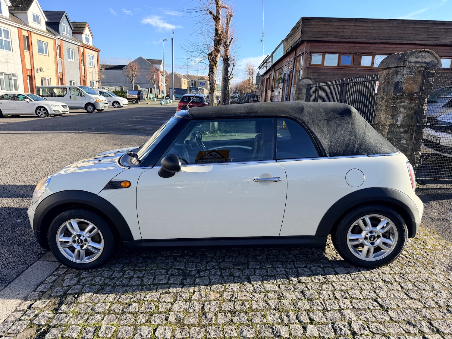 Used MINI Convertible 2010 for sale - 77536257: Photo 36