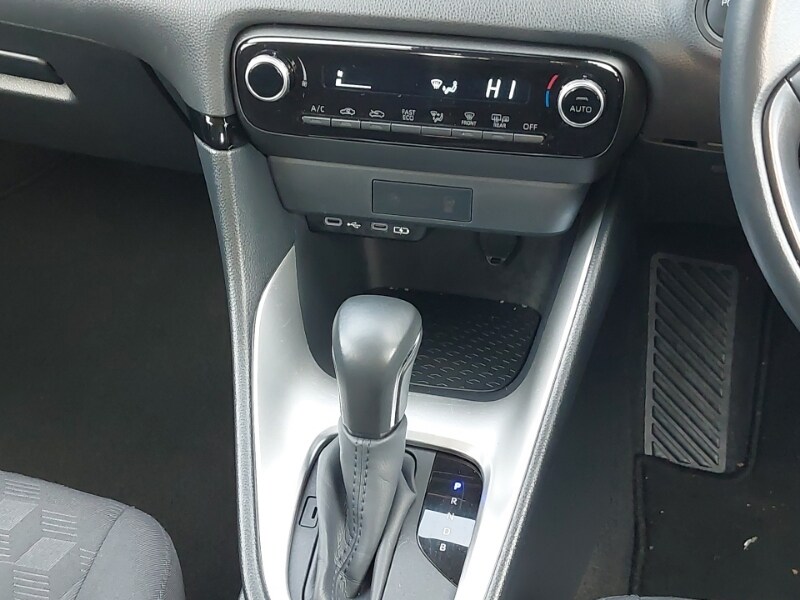 Used Mazda Mazda2 HYBRID 2024 for sale - 76683453: Photo 11