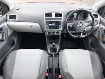 Used Volkswagen Polo 2017 for sale - 78441405: Photo